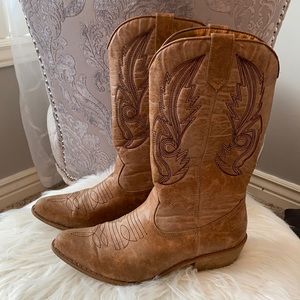 Women’s Cowgirl Boots